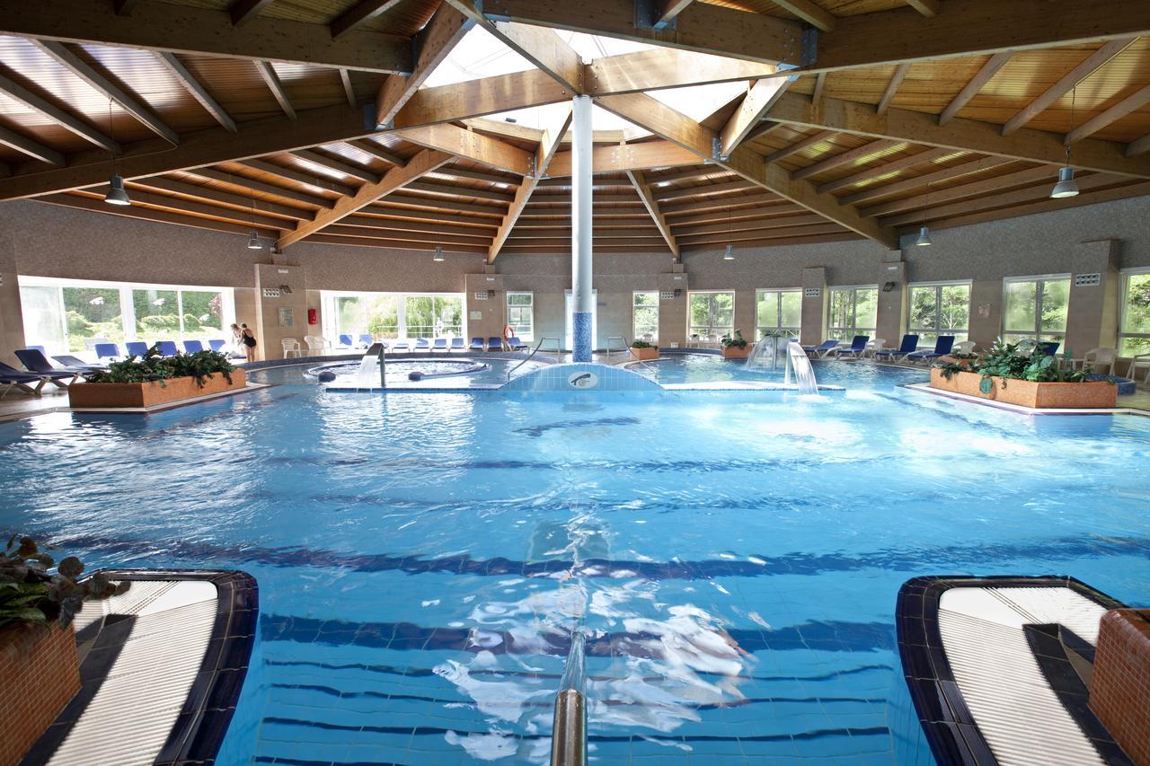 Termas De Cuntis - Hotel Castro Do Balneario Exterior photo